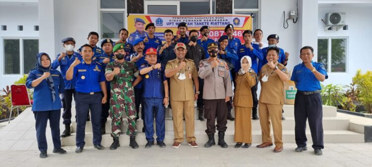 Damkar Bentuk Pos Kebakaran di Sibulue