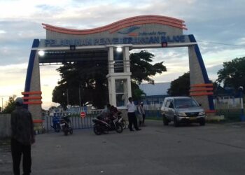 Cuaca Ekstrim, Pelabuhan Bajoe Ditutup Sementara