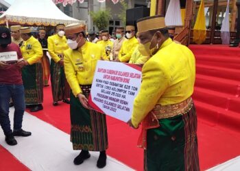Puncak HJB ke-692, Bone Diguyur Bantuan