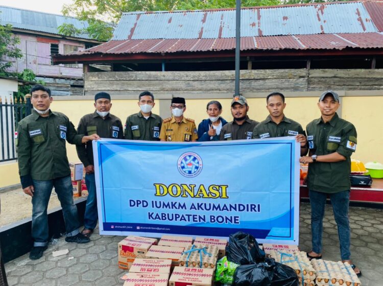 Asosiasi IUMKM Aku Mandiri Peduli Terhadap Korban Kebakaran di Panyula