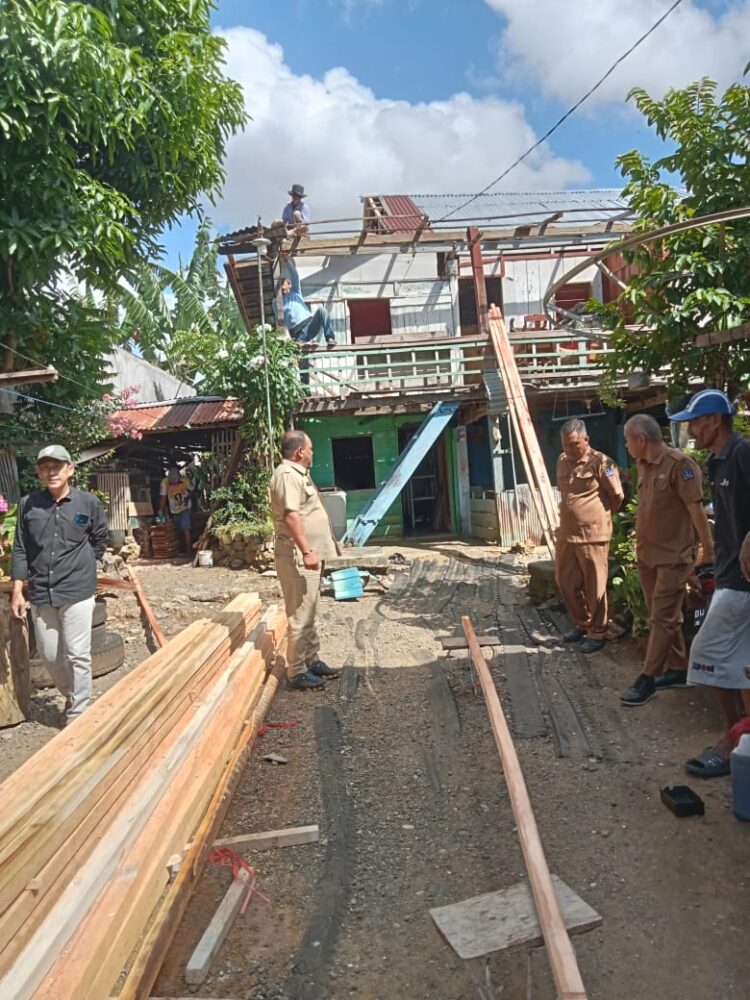 Upaya Pengentasan Kemiskinan, Pemkab Bone Kembali Luncurkan Bedah Rumah